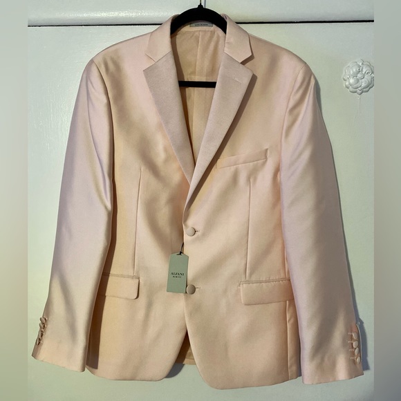 This is a brand new men’s dress blazer made by Alfani, slim, fit size 40 Reg. - Picture 1 of 4